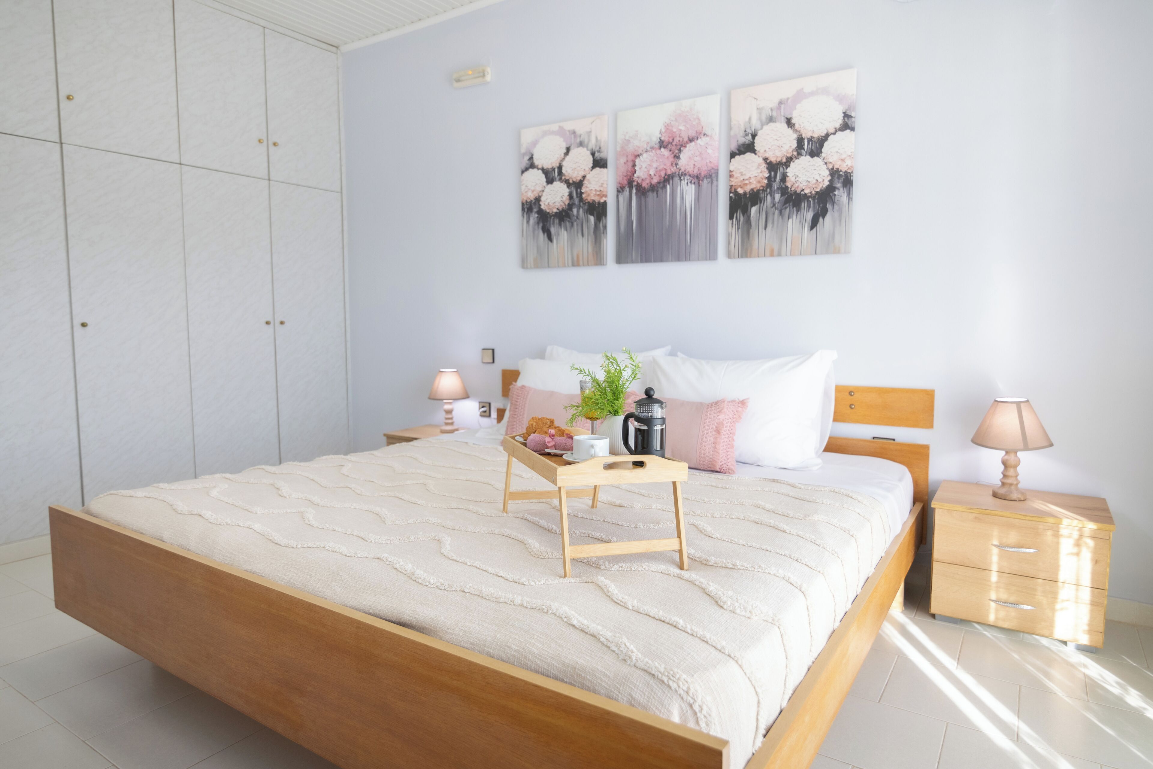 3 chambres, fer et planche à repasser, Wi-Fi gratuit, draps fournis