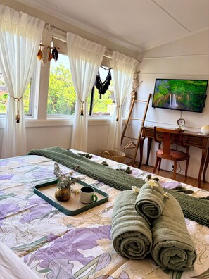 1 bedroom, desk, iron/ironing board, free WiFi