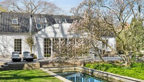 House, 5 Bedrooms, Smoking, Garden View | Garden