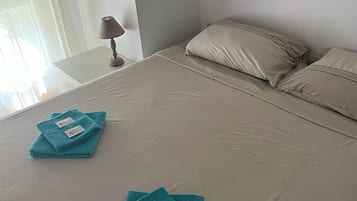 2 camere, ferro/asse da stiro, Wi-Fi gratuito, lenzuola