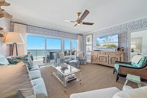 Smart TV - Admirals Quarters 703-New-Custom Decorated-Built-in Bunks-Beachfront-Luxury-View (Orange Beach)