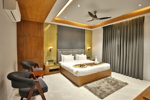 Suite | Minibar, meja kerja, Wi-Fi gratis, dan seprai linen