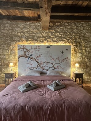 Suite Premium, vistas al valle (2 pers-Terrasse-Mansaut) | 1 dormitorio, ropa de cama de alta calidad, colchones viscoelásticos