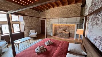 Exclusive Suite, Valley View (2 à 4p-Saint-Créac) | 1 bedroom, premium bedding, memory-foam beds, blackout curtains