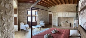 Exclusive-Suite, Talblick (2 à 4p-Saint-Créac) | 1 Schlafzimmer, hochwertige Bettwaren, Betten mit Memory-Foam-Matratzen