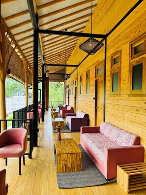Terrace/patio - The Feel Luxury Boutique hotel  (Ella)