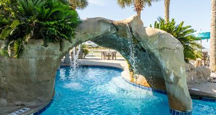18 Fiddlers Cove - Resort Acess and Golf Cart Always Included!