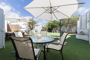 Eenvoudige bungalow | Dineerruimte