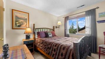 3 bedrooms, free WiFi, bed sheets