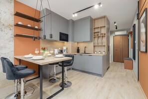 Apartment, 1 Schlafzimmer, Balkon, Meerseite | Eigene Kochnische | Geschirrspüler, Wasserkocher mit Kaffee-/Teezubehör
