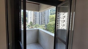 Traditional Apartment, 3 Bedrooms, Balcony, Mountain View | Terrace/patio - Apartamento no Guarujá - Pitangueiras (Guarujá)