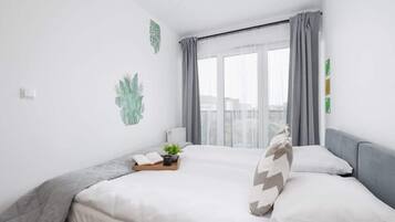 1 habitación, tabla de planchar con plancha, wifi y ropa de cama