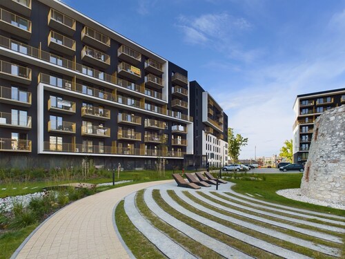 Cozy Apartment With Parking by Renters