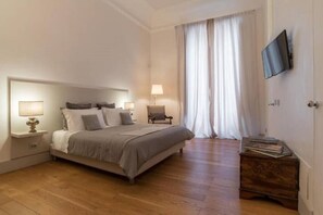 3 chambres, fer et planche à repasser, Wi-Fi, literie fournie