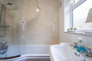 Een douche, een haardroger