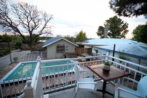 House | Outdoor dining - Charming 3-bed House in Beaufort West (Beaufort West)