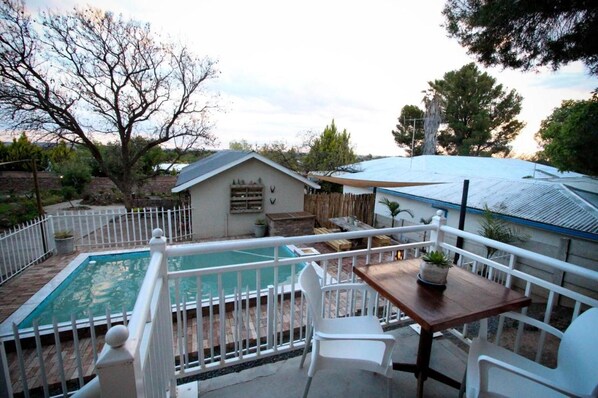 House | Outdoor dining