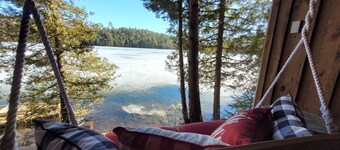 Romantic Cottage with Epic Lake Views