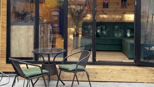 Leilighet, bakgårdsutsikt | 1 soverom, blendingsgardiner, strykejern/-brett og wi-fi (inkludert)