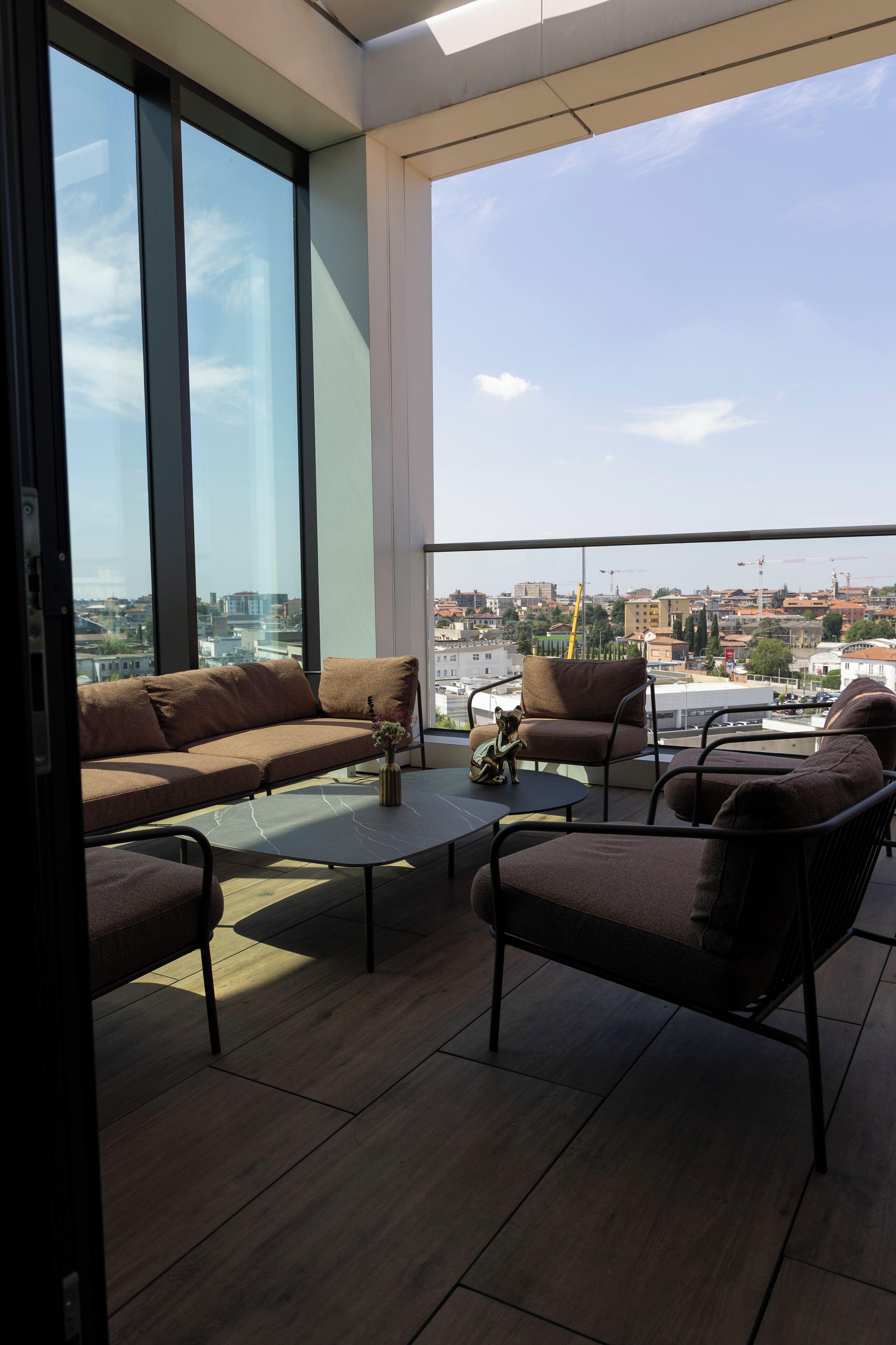 40-Zoll-Flachbildfernseher mit Satellitenempfang