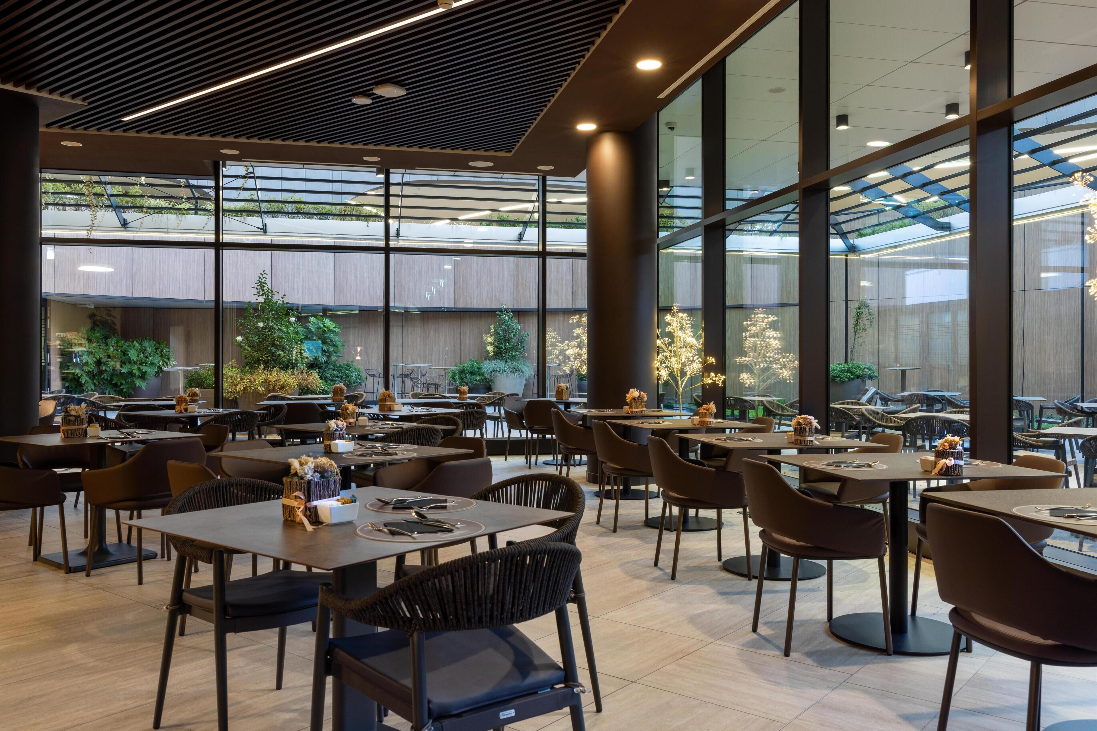 Colazione a buffet, servita tutte le mattine (20 EUR a persona) 