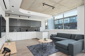 Appartement, 2 slaapkamers, balkon, uitzicht op stad | Woonruimte