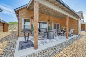 House (3 Bedrooms) | Interior - Branson Log Cabin Near Silver Dollar City & Lake! (Branson)