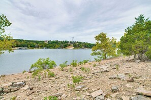 House (3 Bedrooms) | Interior - Branson Log Cabin Near Silver Dollar City & Lake! (Branson)