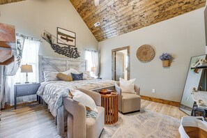 Interior - Branson Log Cabin Near Silver Dollar City & Lake! (Branson)