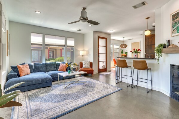 Apartment (3 Bedrooms) | Interior - 3 Mi to Dtwn: Centrally Located Austin Townhome (Austin)