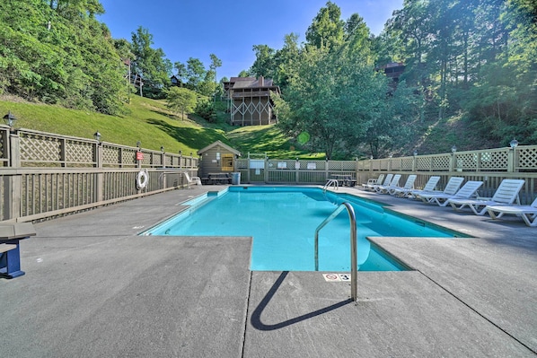 House (3 Bedrooms) | Interior - Cozy Cabin w/ Hot Tub < Half-mi to Douglas Lake! (Sevierville)