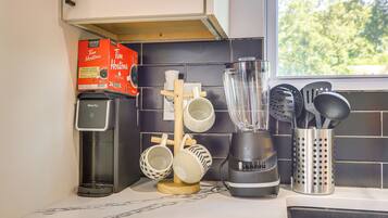 Apartment (0 Bedroom) | Interior