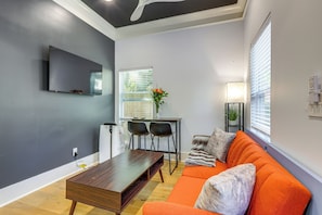 Apartment (0 Bedroom) | Interior