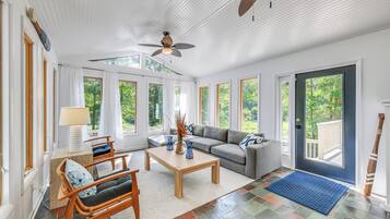 Cottage (3 Bedrooms) | Interior