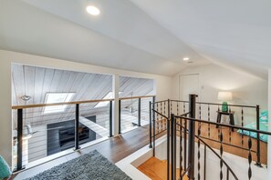 Cottage (3 Bedrooms) | Interior - Waterfront Urbanna Home w/ Private Dock & Pool (Urbanna)