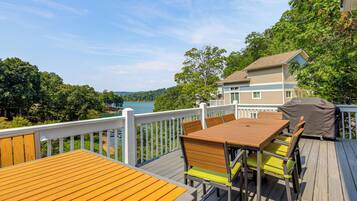 House (3 Bedrooms) | Outdoor dining