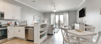 ダウンタウン ベイ セント ルイス コンド - ウォーク トゥ ビーチ！