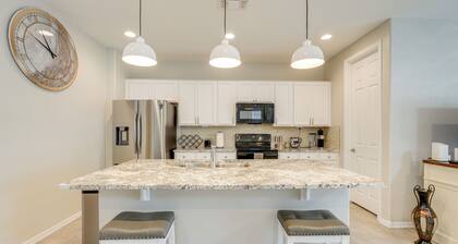 Central Casa Grande Home in Quiet Neighborhood