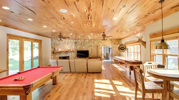 House (Multiple Bedrooms) | Interior