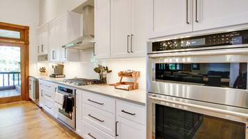 Maison (Multiple Bedrooms) | Intérieur