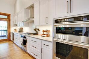 House (Multiple Bedrooms) | Interior