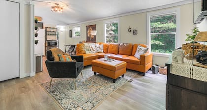 Peaceful Brookside Getaway ~10 Mi to Okemo Slopes!