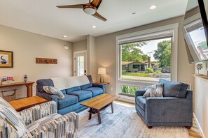 House (3 Bedrooms) | Front of property - Rock Hall Retreat w/ Balcony Near Park & Marina! (Rock Hall)