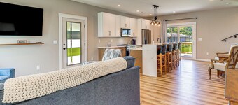 Rock Hall Retreat w/ Balcony Near Park & Marina!