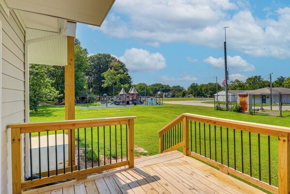 Interior - Rock Hall Retreat w/ Balcony Near Park & Marina! (Rock Hall)