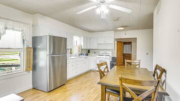 House (2 Bedrooms) | Front of property