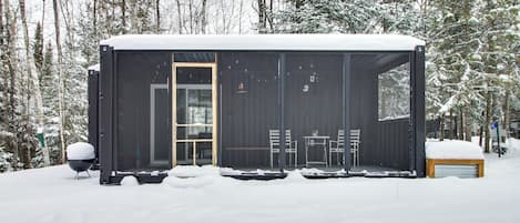 Apartment (0 Bedroom) | Front of property