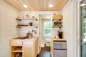 Apartment (0 Bedroom) | Interior - On-site Ice Fishing: Nashwauk Vacation Rental! (Nashwauk)