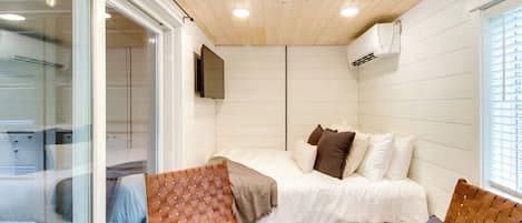 Apartment (0 Bedroom) | Front of property
