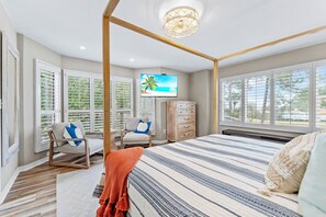 3 habitaciones, tabla de planchar con plancha y cuna de viaje 